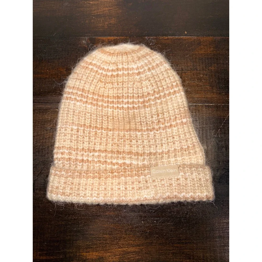 Calvin Klein Beanie Hat Tan‎ White Fleece Lined Knit Cuff Winter Beanie